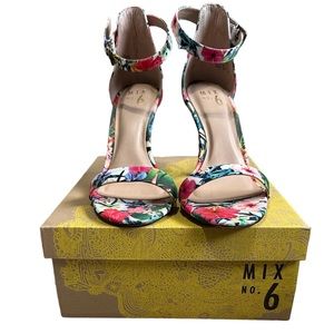 Mix No 6 Floral printed heels size 8 1/2